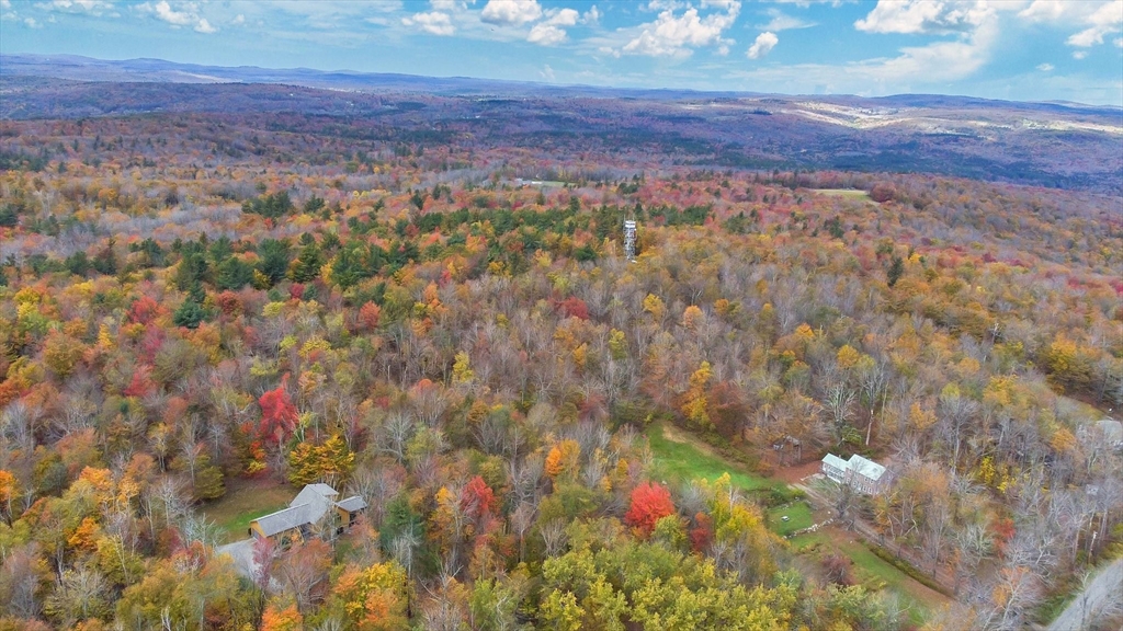 40 Holcomb Road Chester, MA 01011 - Photo 26 of 34 a view of city and mountains