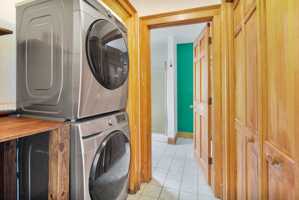 40 Holcomb Road Chester, MA 01011 - Photo 10 of 34 a utility room with dryer and washer