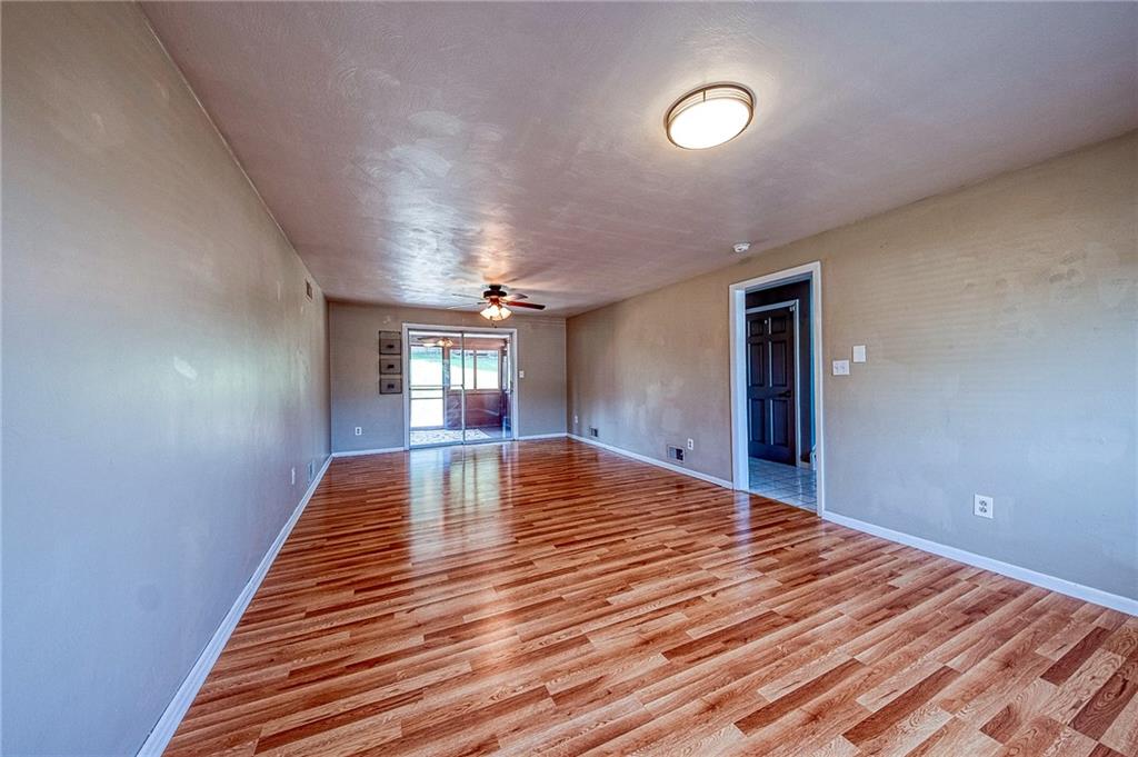 11468 Drop Irwin, PA 15642 - Photo 11 of 49 Gallery Image 11