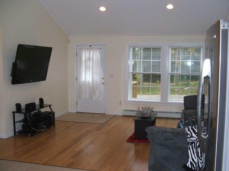 6 Kingwood Road Biddeford, ME 04005 - Photo 7 of 21 Living Room.