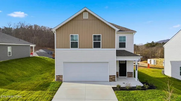 $1,995 | 6247 Sycamore Stream Road, Dandridge, TN 37725