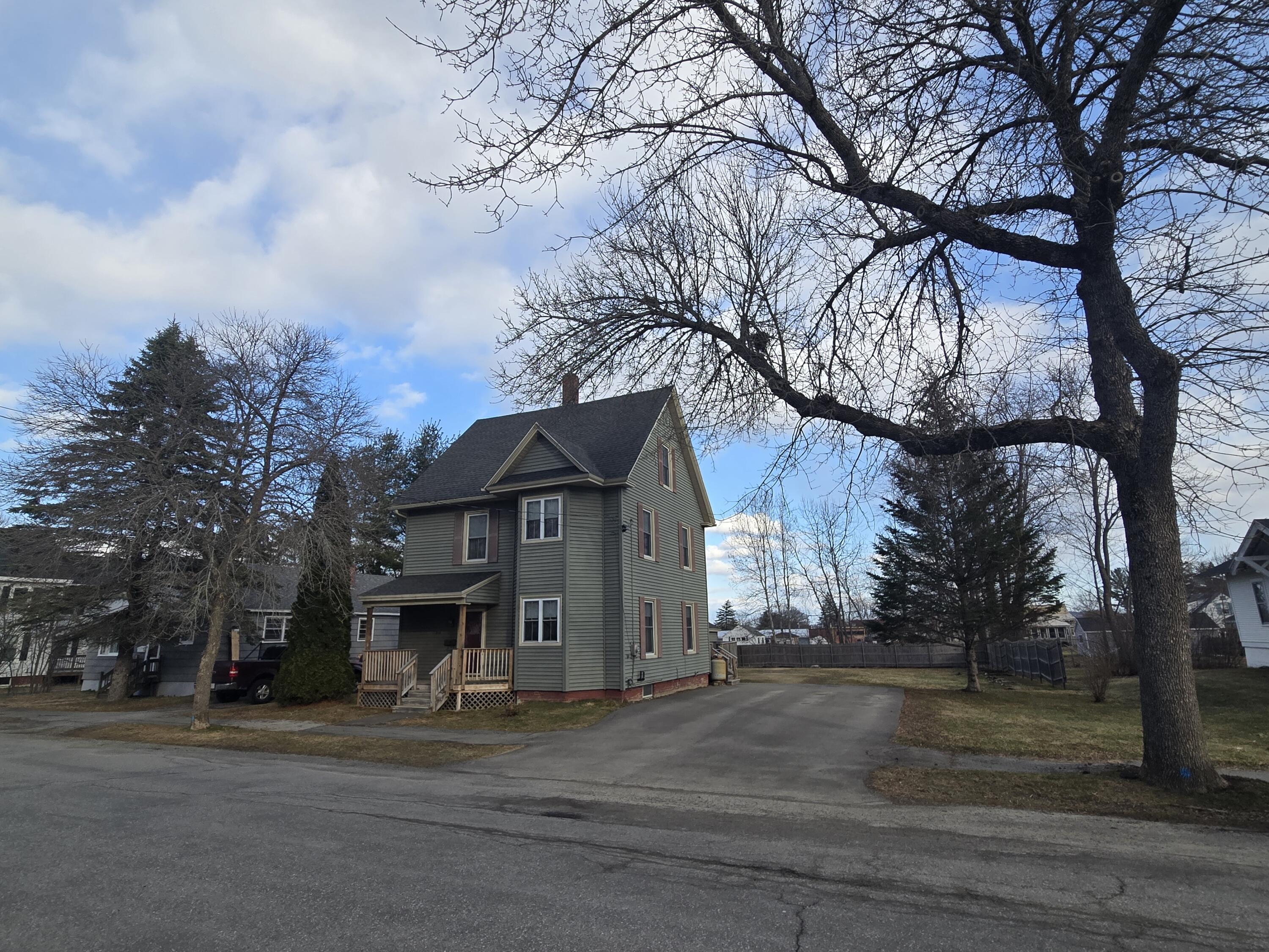 130 7th Street Bangor, ME 04401 - Photo 5 of 11 20260406_172007