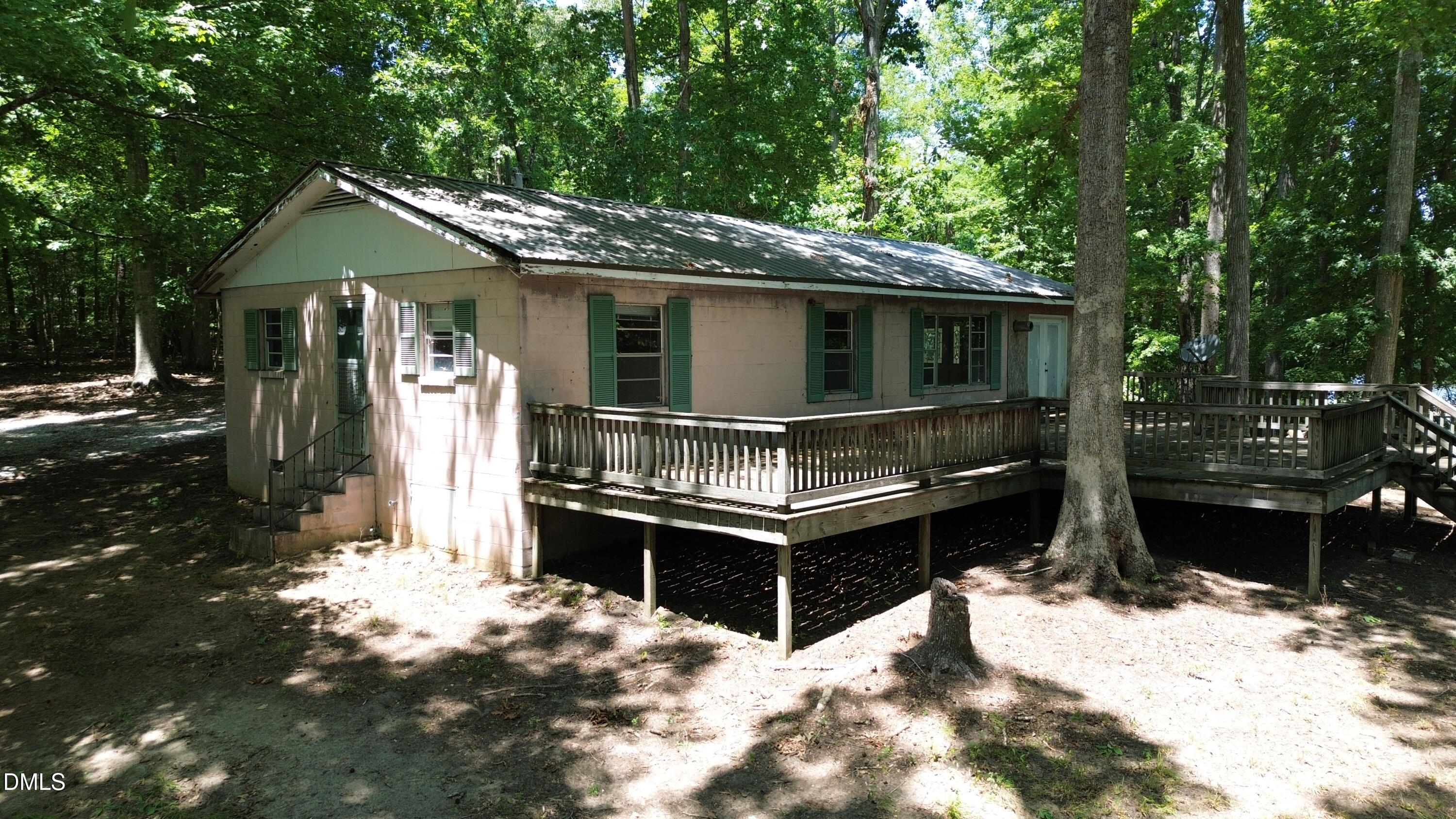 1154 Hyco Hills Road Semora, NC 27343 - Photo 9 of 19 Side