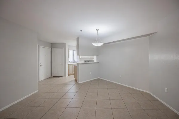$1,495 | 1287 North Alma School Road, Unit 131, Chandler, AZ 85224