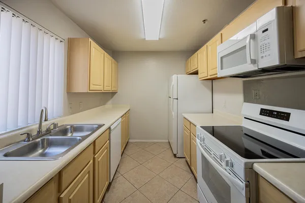 $1,495 | 1287 North Alma School Road, Unit 131, Chandler, AZ 85224