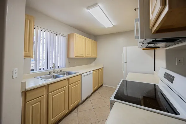 $1,495 | 1287 North Alma School Road, Unit 131, Chandler, AZ 85224