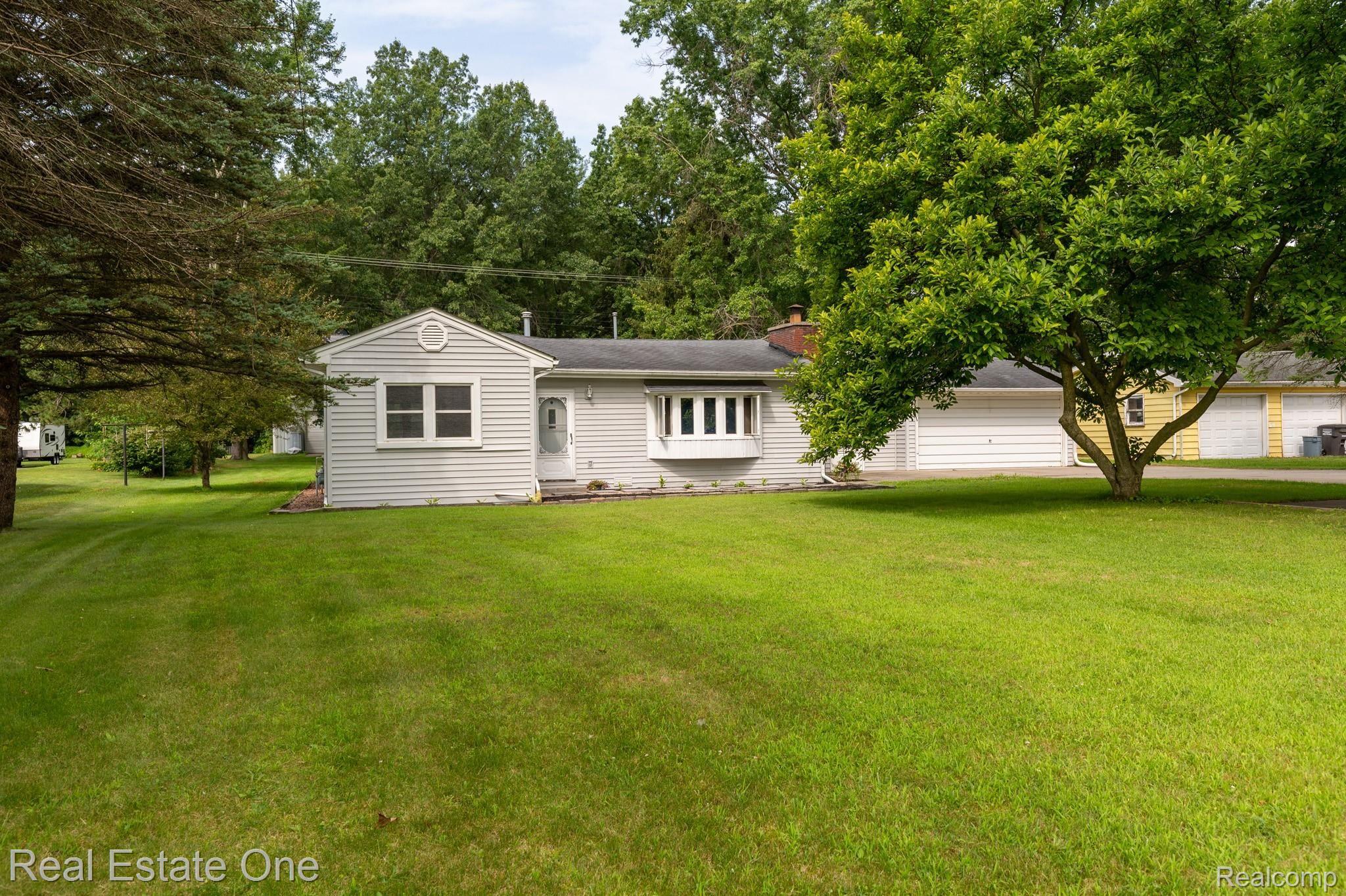 13345 Grafton Road Carleton, MI 48117 - Photo 32 of 34 13345GraftonRd-32.jpg