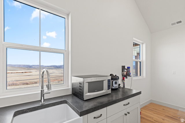 2920 West Temple Cyn Road Laketown, UT 84038 - Photo 20 of 69 Butlers pantry