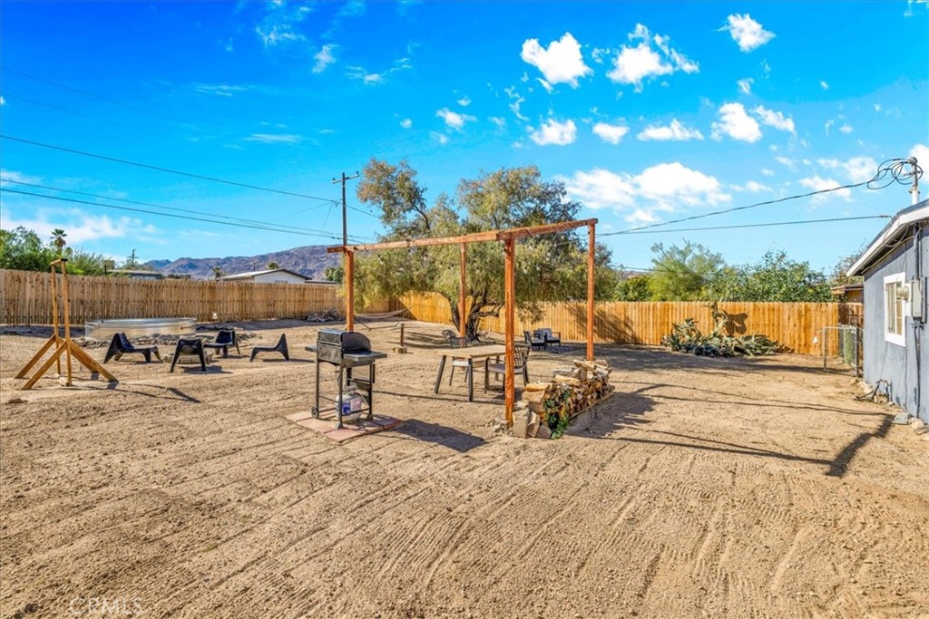 74825 Alta Loma Drive Twentynine Palms, CA 92277 - Photo 30 of 36 a view of a terrace