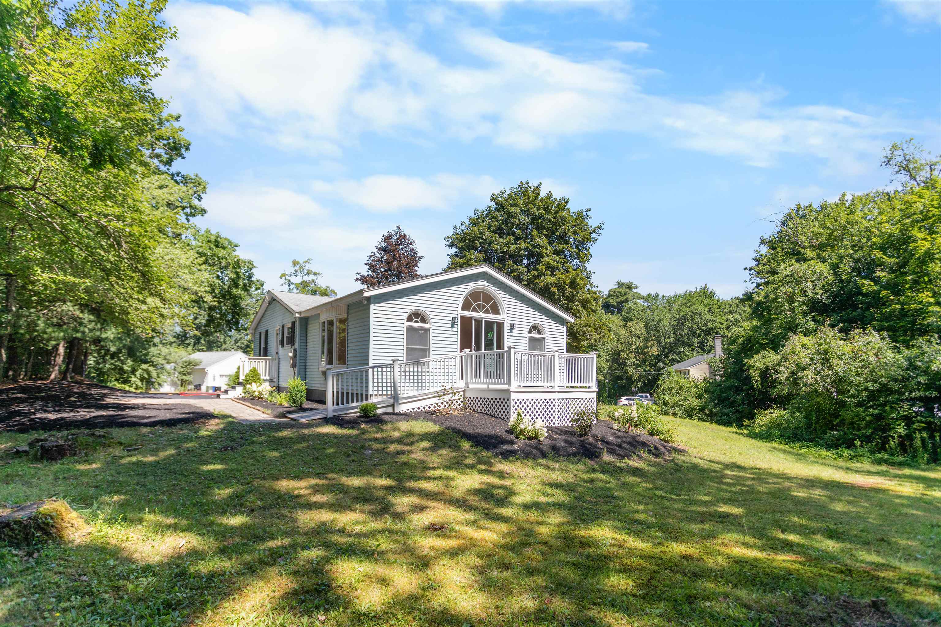 14 Derryfield Road Derry, NH 03038 - Photo 31 of 36 Gallery Image 31