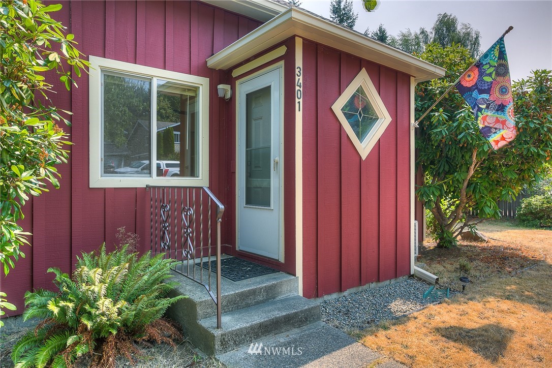 3401 Morrison Road West University Place, WA 98466 - Photo 1 of 24