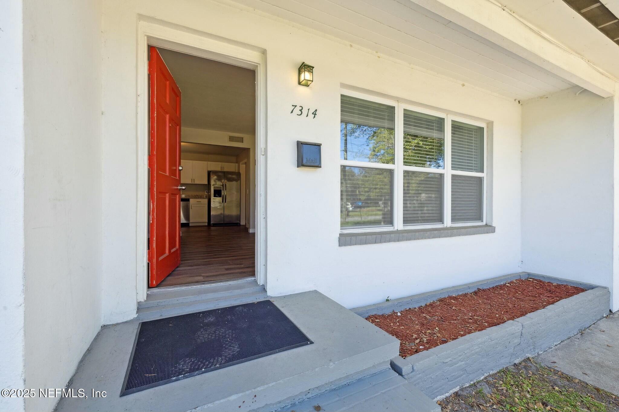 7314 Hernando Road Jacksonville, FL 32217 - Photo 4 of 35 tempImage5I9oYS