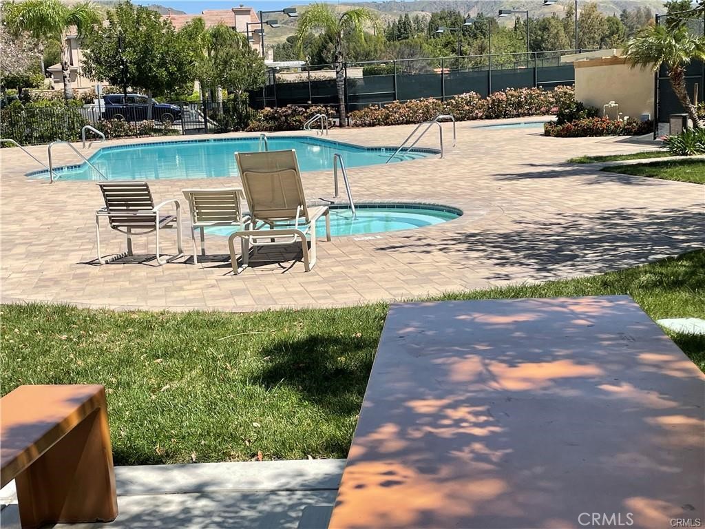 11736 Mariposa Bay Lane Porter Ranch, CA 91326 - Photo 18 of 22 Community pool and spa
