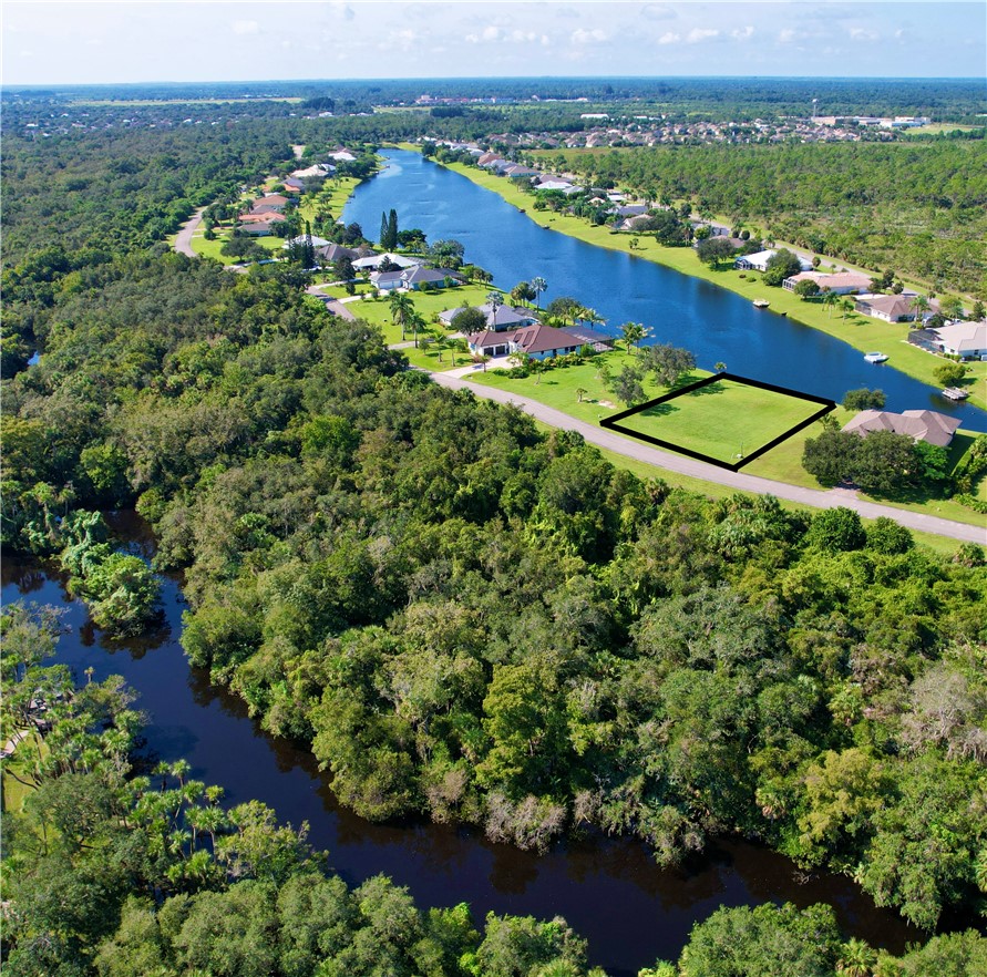 1552 Eagles Circle Sebastian, FL 32958 - Photo 8 of 16 a view of a city