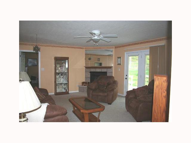 24736 Woltz Road Rockbridge, OH 43149 - Photo 4 of 13 Gallery Image 4