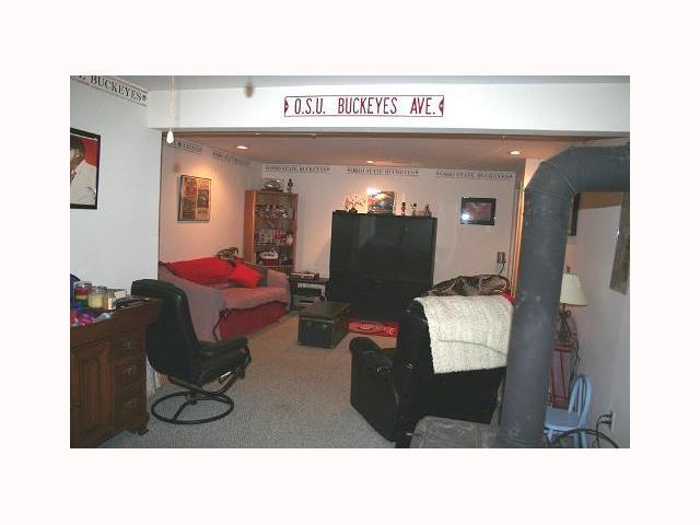 24736 Woltz Road Rockbridge, OH 43149 - Photo 9 of 13 Gallery Image 9