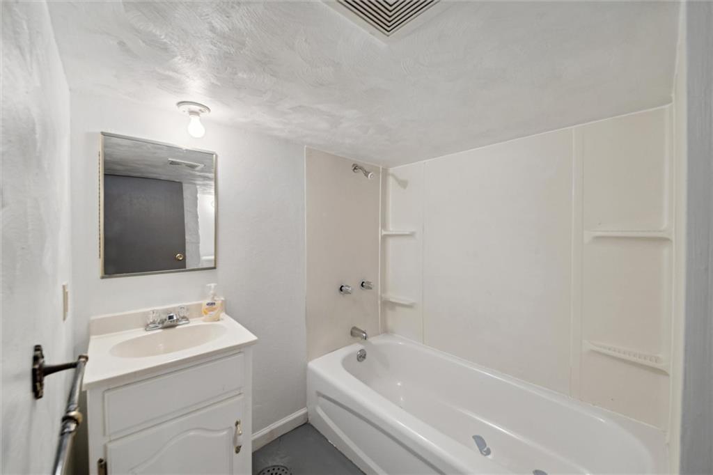 515 Soose Road Pittsburgh, PA 15209 - Photo 23 of 28 Gallery Image 23