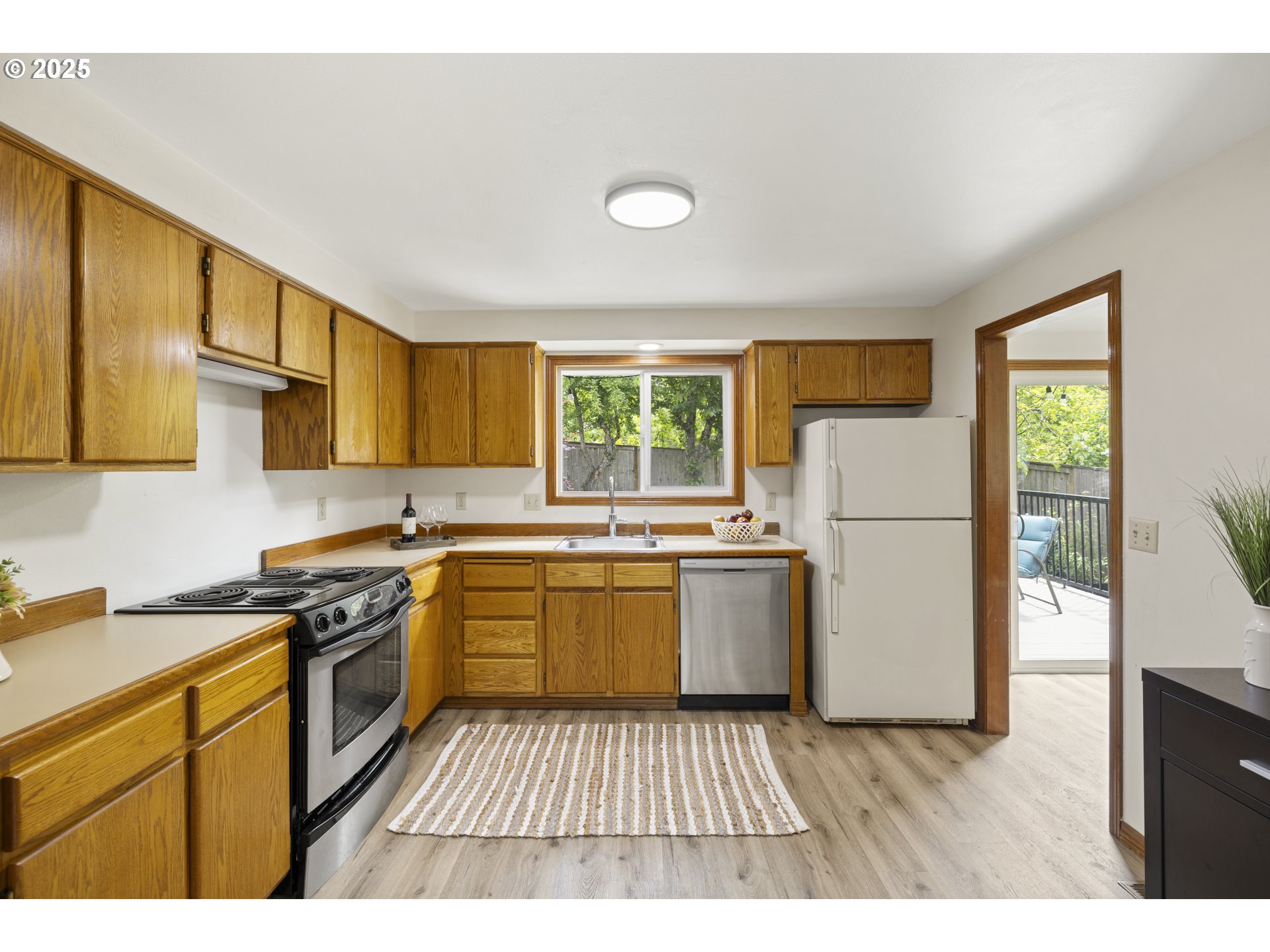 135 Kingsgate Road Lake Oswego, OR 97035 - Photo 21 of 48 Gallery Image 21