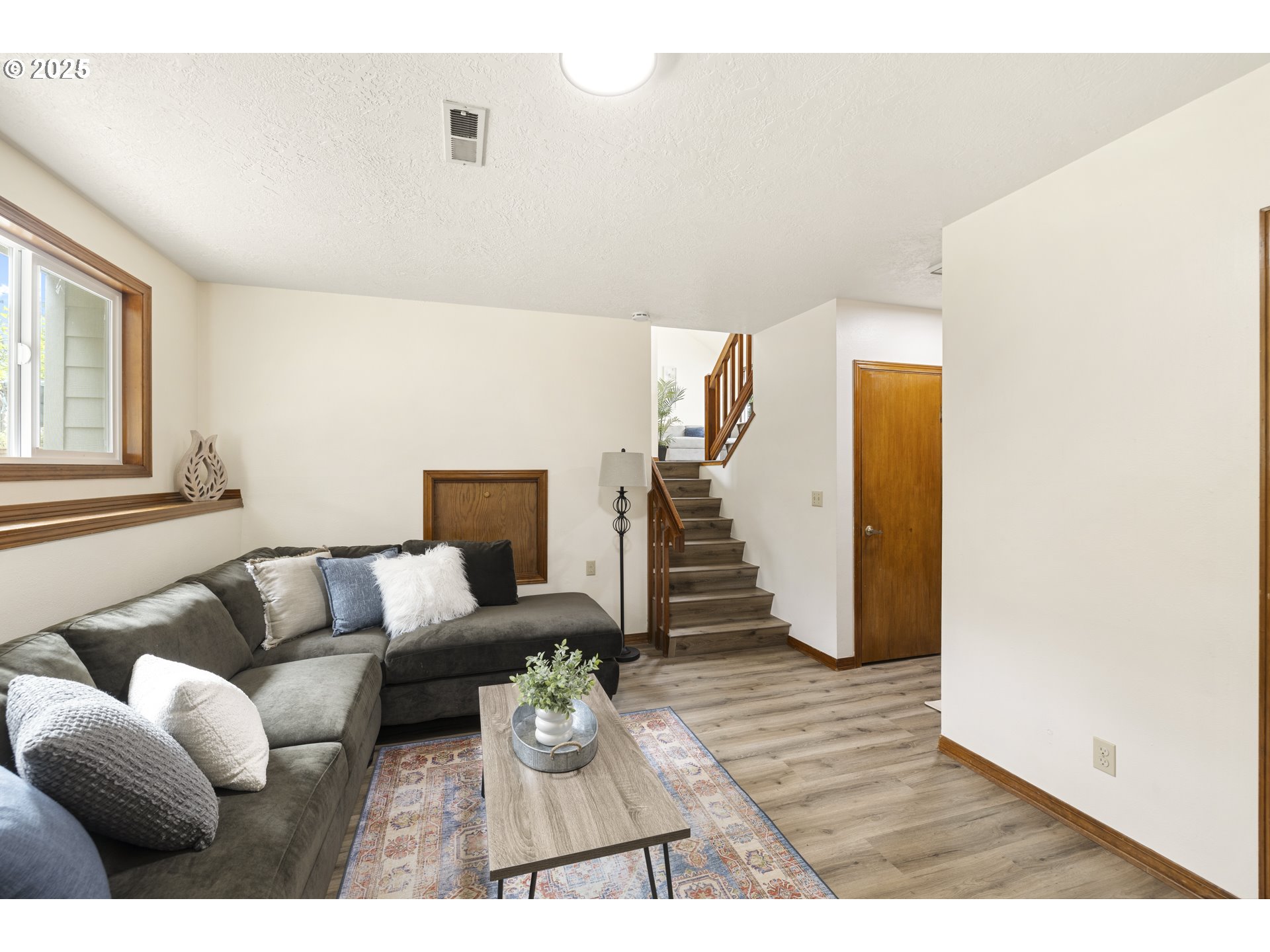 135 Kingsgate Road Lake Oswego, OR 97035 - Photo 23 of 48 Gallery Image 23