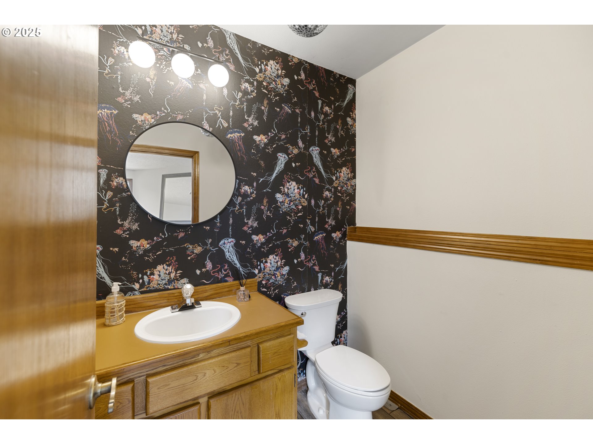 135 Kingsgate Road Lake Oswego, OR 97035 - Photo 27 of 48 Gallery Image 27