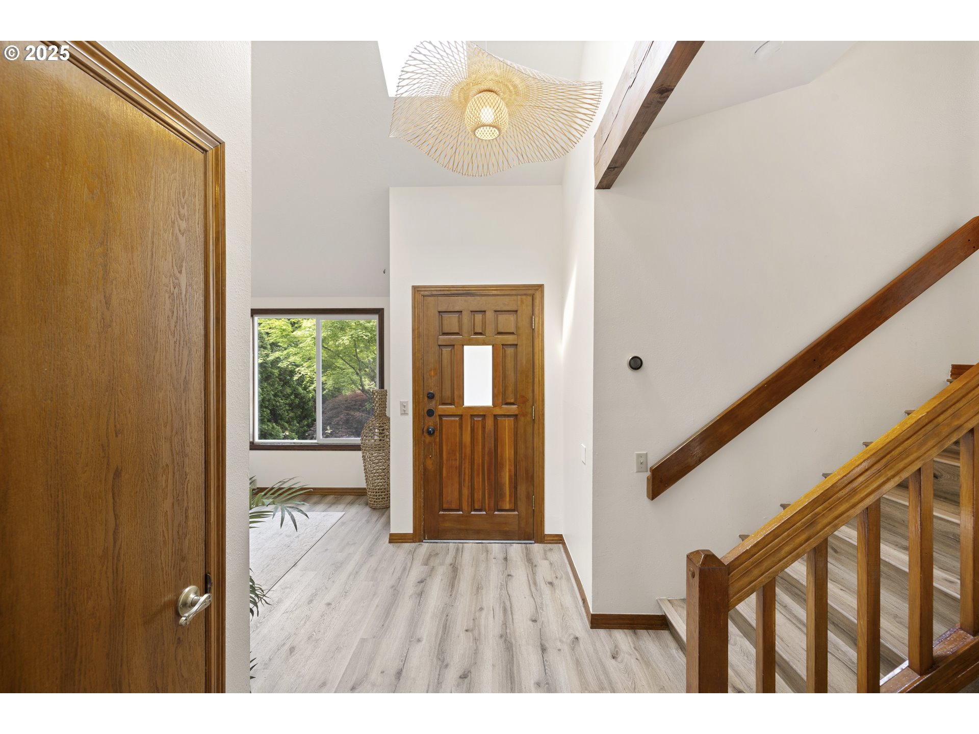 135 Kingsgate Road Lake Oswego, OR 97035 - Photo 6 of 48 Gallery Image 6