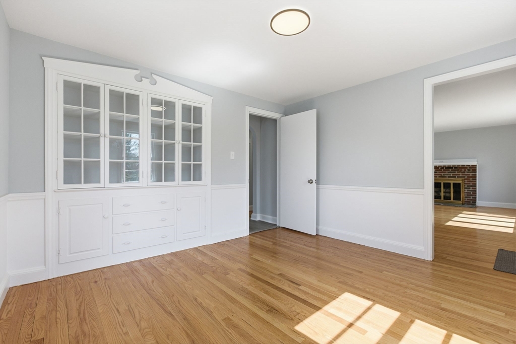 21 Belmore Road Natick, MA 01760 - Photo 6 of 18