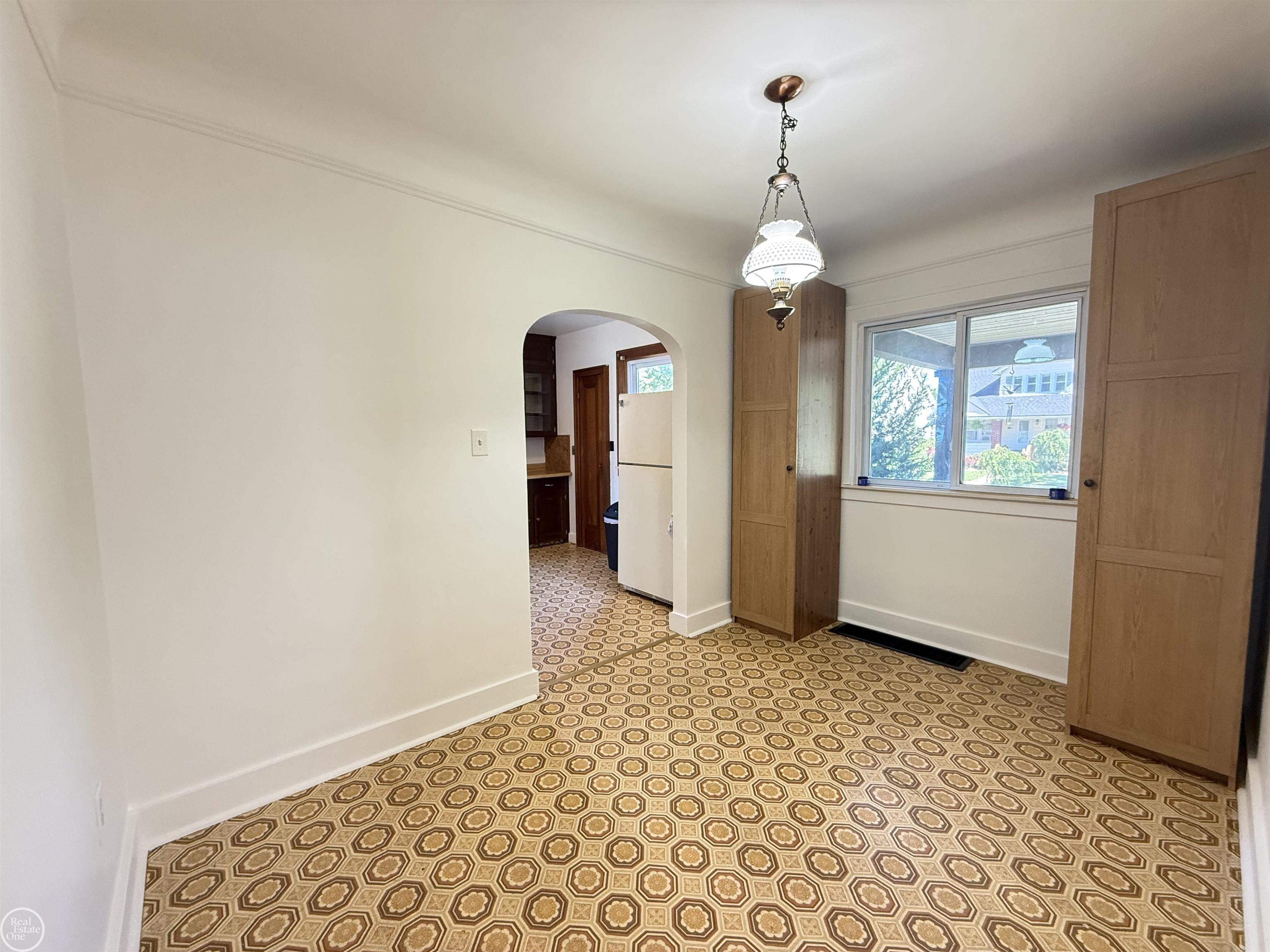 33 High Street Mount Clemens, MI 48043 - Photo 8 of 28