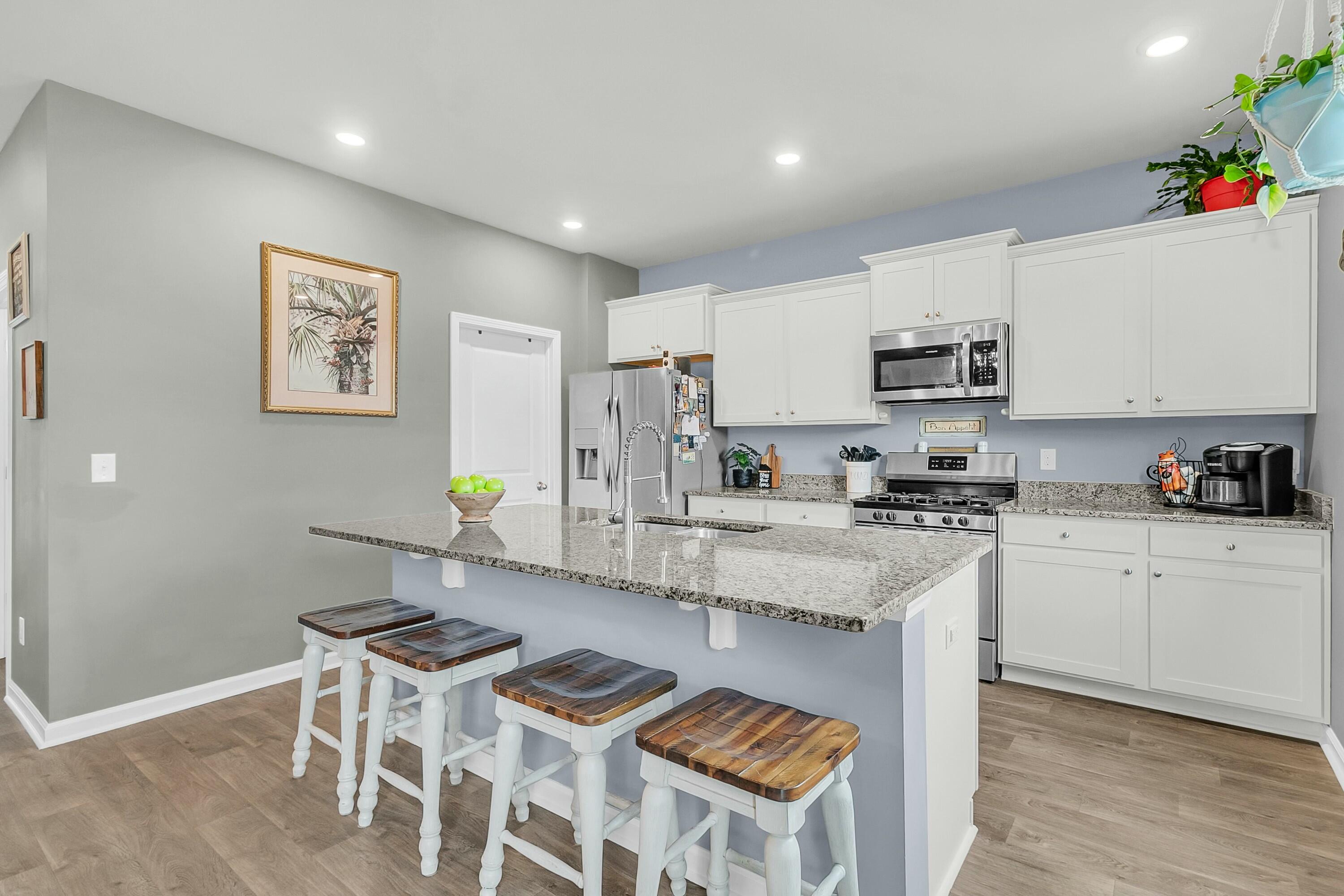 543 Wayton Circle Moncks Corner, SC 29461 - Photo 3 of 36 tempImagedXXRiZ