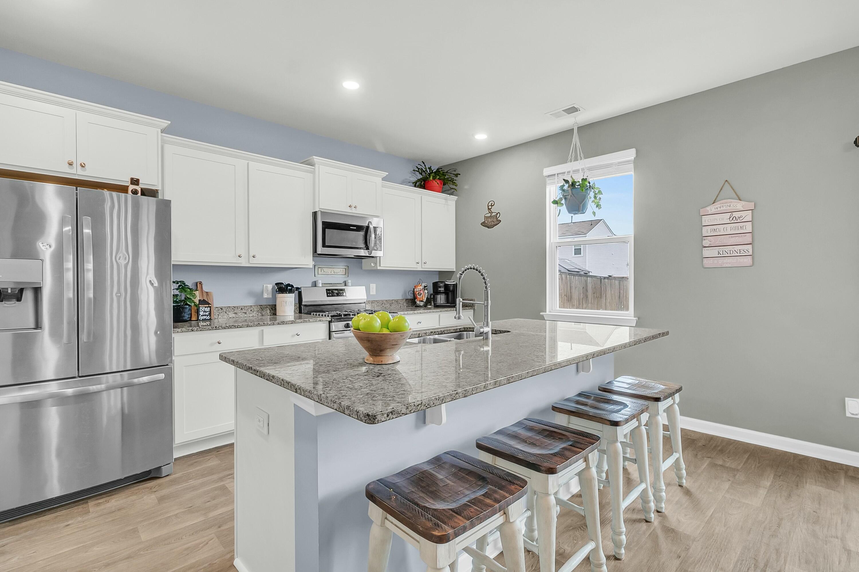 543 Wayton Circle Moncks Corner, SC 29461 - Photo 5 of 36 tempImageggbf6Y