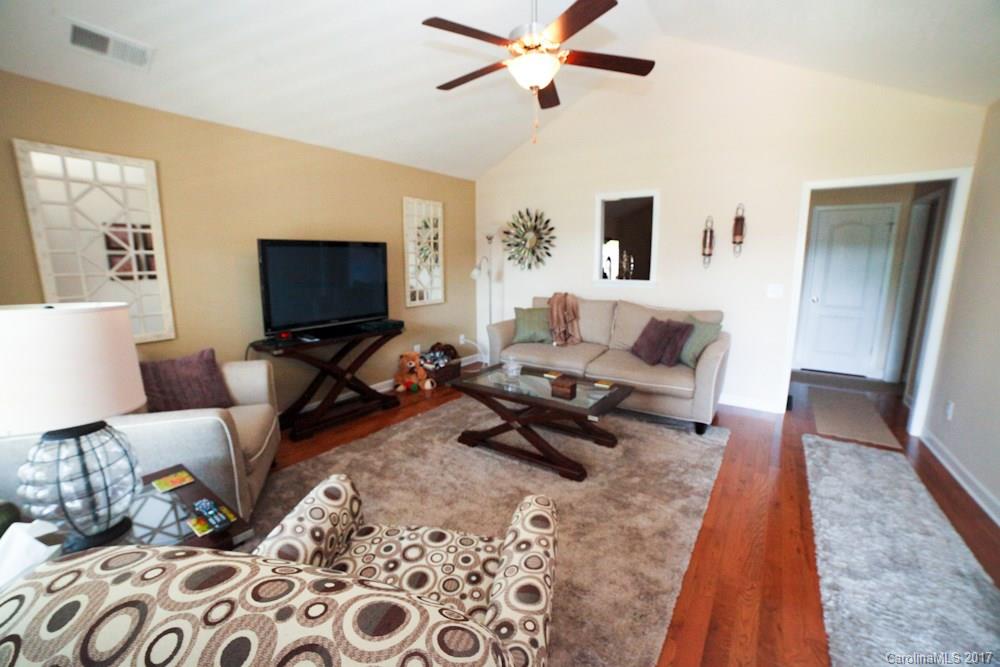 166 Pheasant Ridge Circle, Unit 7 York, SC 29745 - Photo 2 of 15 Gallery Image 2