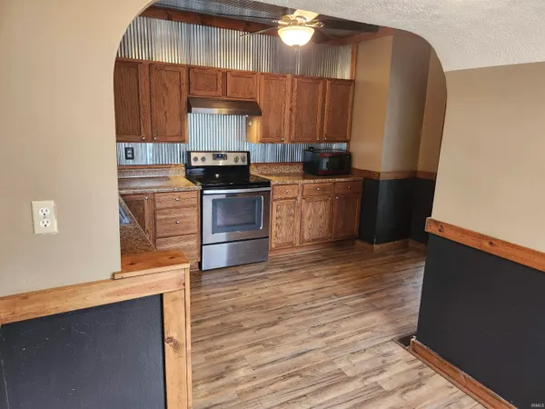 $115,000 | 613 South Washington Street, Jasonville, IN 47438