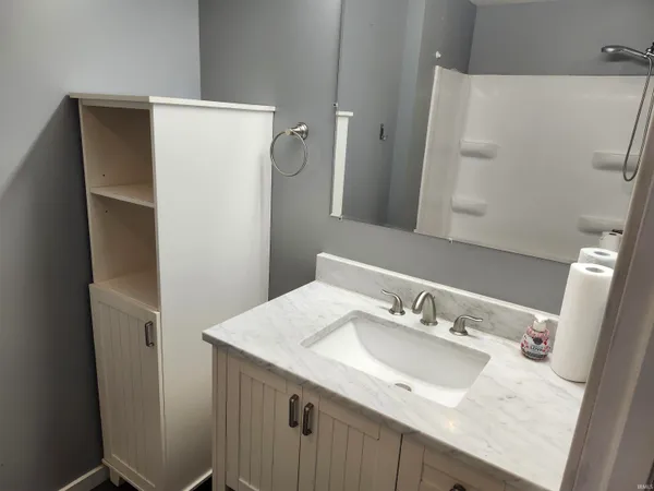 $115,000 | 613 South Washington Street, Jasonville, IN 47438