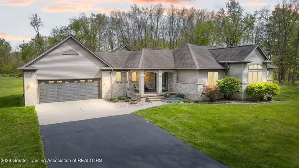 $575,000 | 5450 North Hartel Road, Potterville, MI 48876