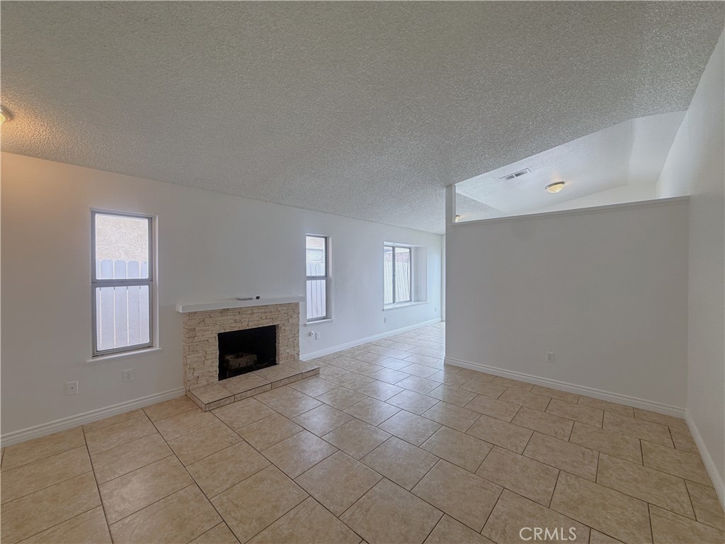 769 West Virginia Street Rialto, CA 92376 - Photo 5 of 16 Gallery Image 5