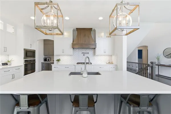 $899,595 | 15909 Corbin Court, Pleasant Hill, MO 64080