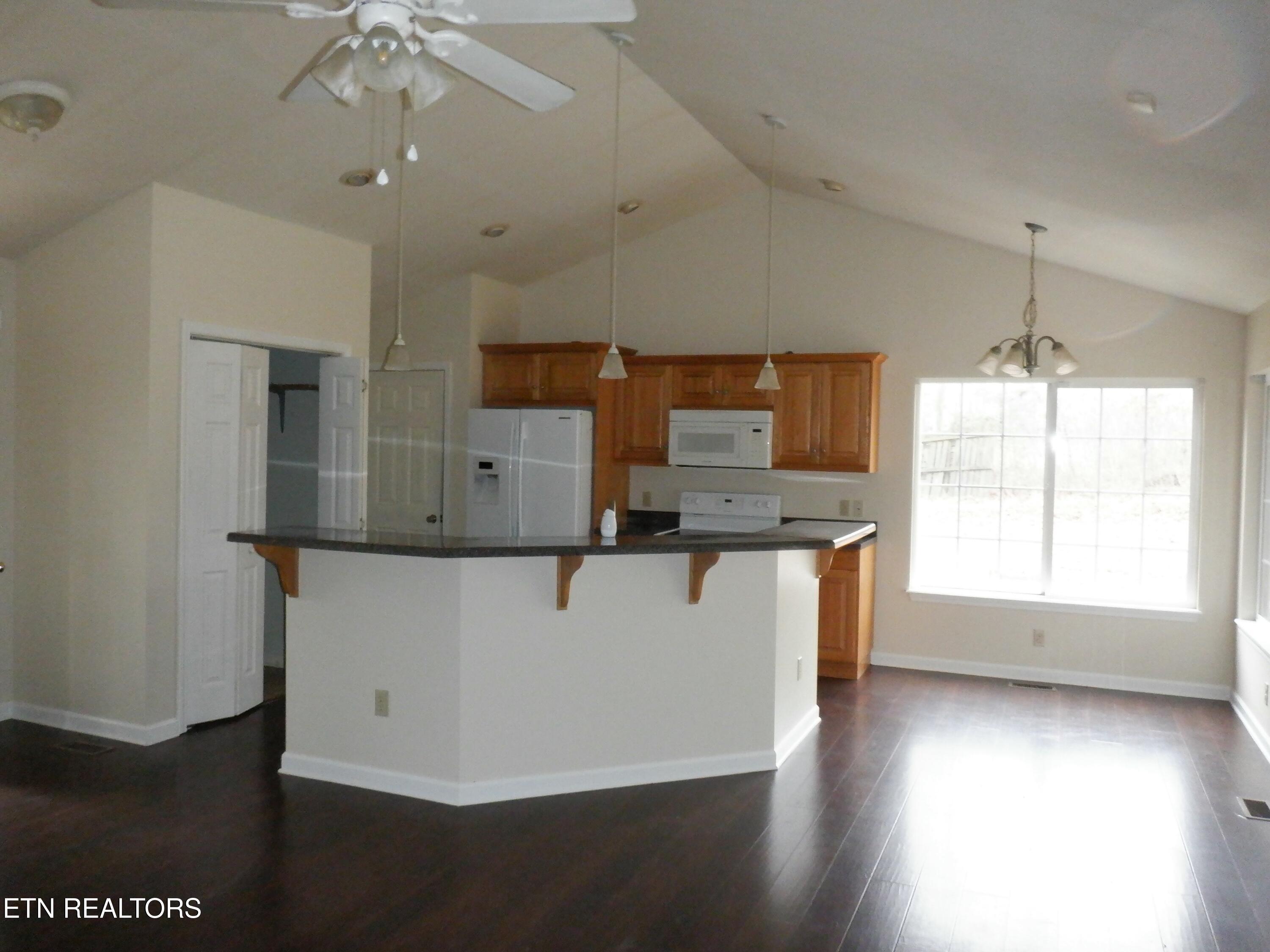 296 Georgee Road Jamestown, TN 38556 - Photo 5 of 10 tempImageoWS4hV