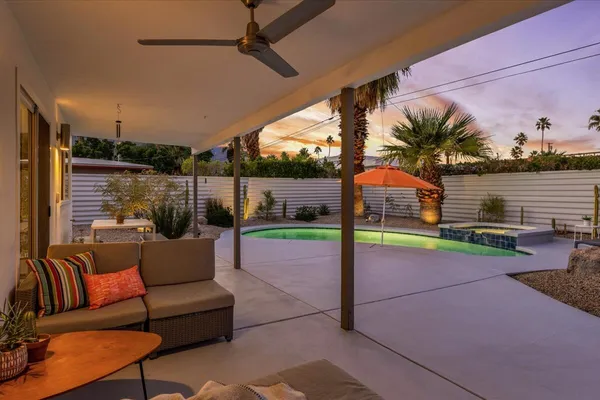 $1,150,000 | 1538 East Verbena Drive, Palm Springs, CA 92262
