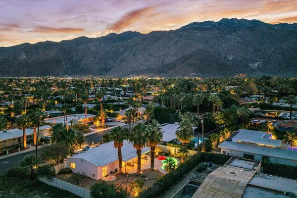 $1,150,000 | 1538 East Verbena Drive, Palm Springs, CA 92262