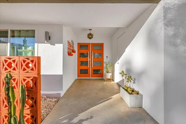 $1,190,000 | 1538 East Verbena Drive, Palm Springs, CA 92262