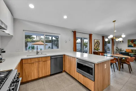 $1,050,000 | 1538 East Verbena Drive, Palm Springs, CA 92262