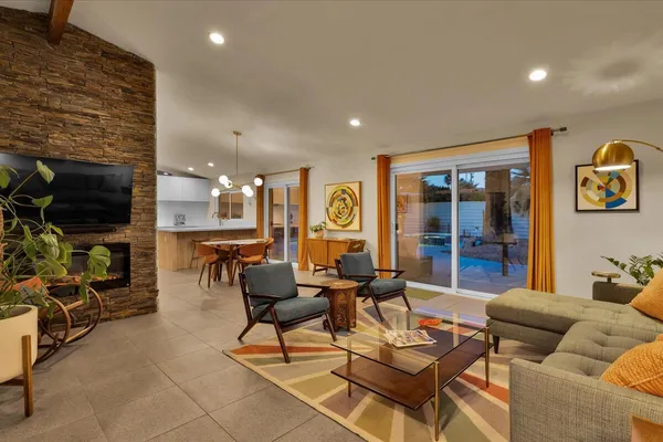 $1,150,000 | 1538 East Verbena Drive, Palm Springs, CA 92262