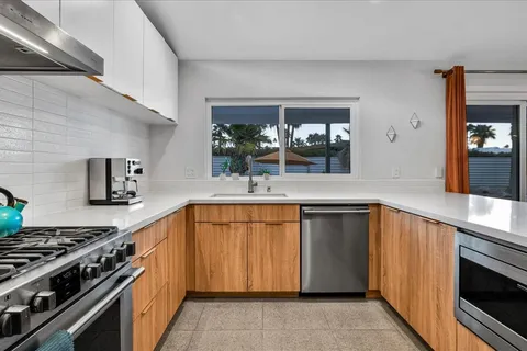 $1,190,000 | 1538 East Verbena Drive, Palm Springs, CA 92262