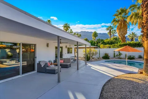 $1,125,000 | 1538 East Verbena Drive, Palm Springs, CA 92262