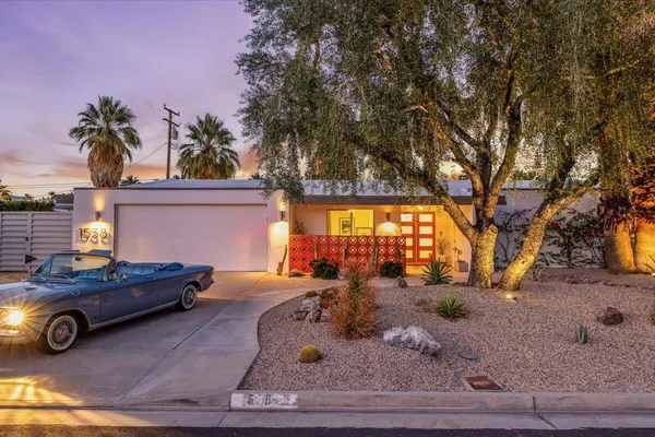 $1,150,000 | 1538 East Verbena Drive, Palm Springs, CA 92262