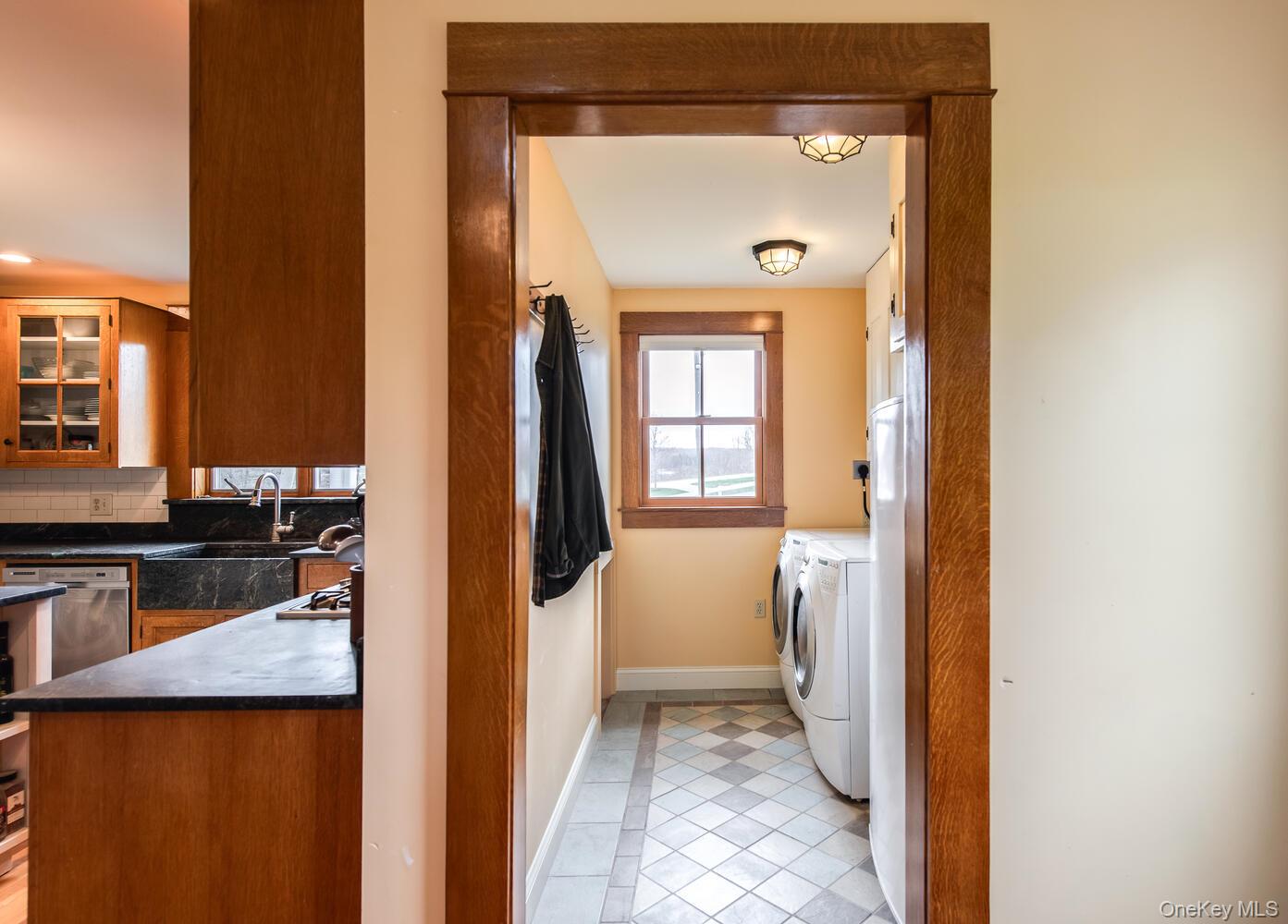 949 Freedom Road Pleasant Valley, NY 12569 - Photo 14 of 50