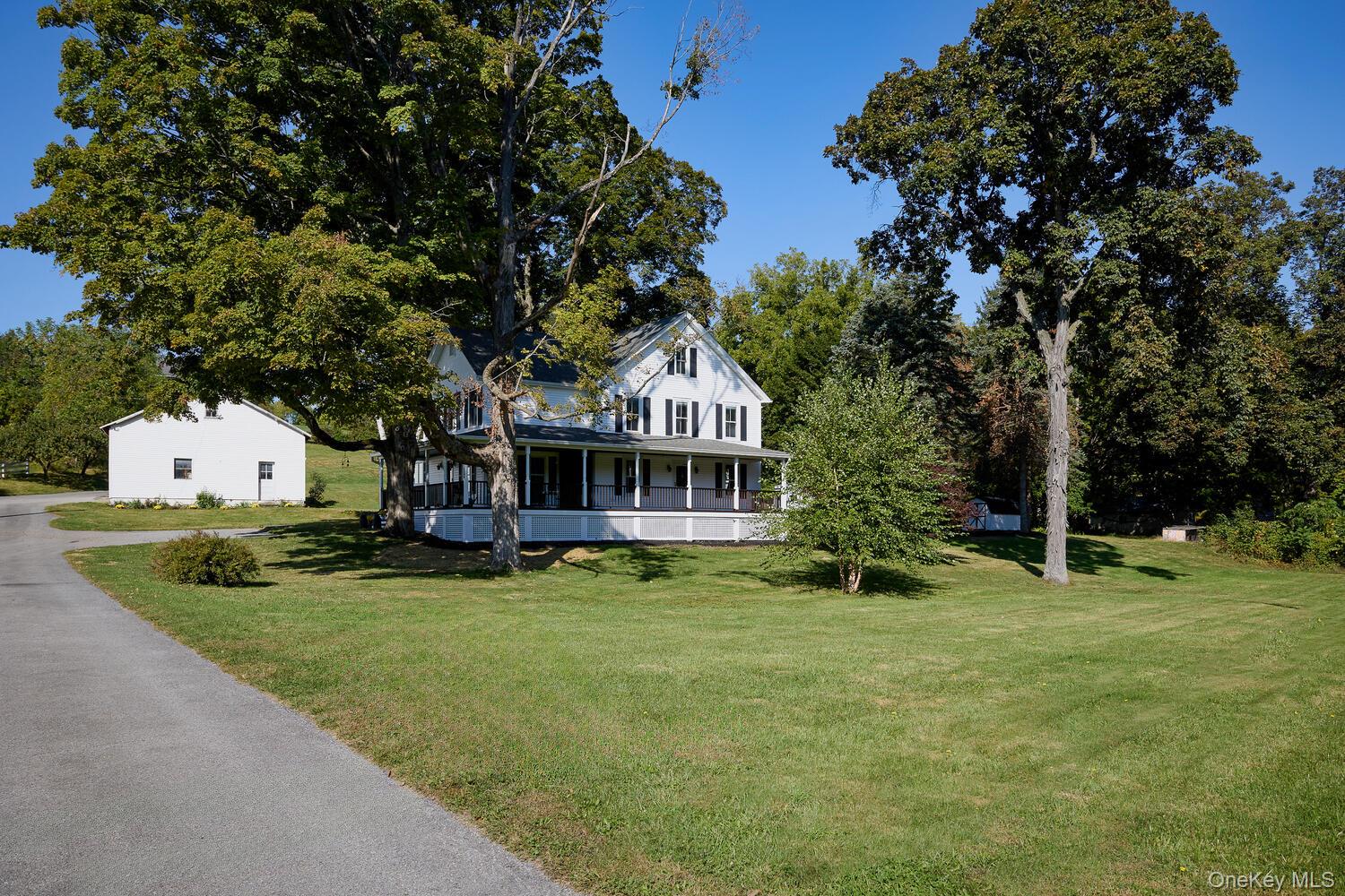 949 Freedom Road Pleasant Valley, NY 12569 - Photo 4 of 50