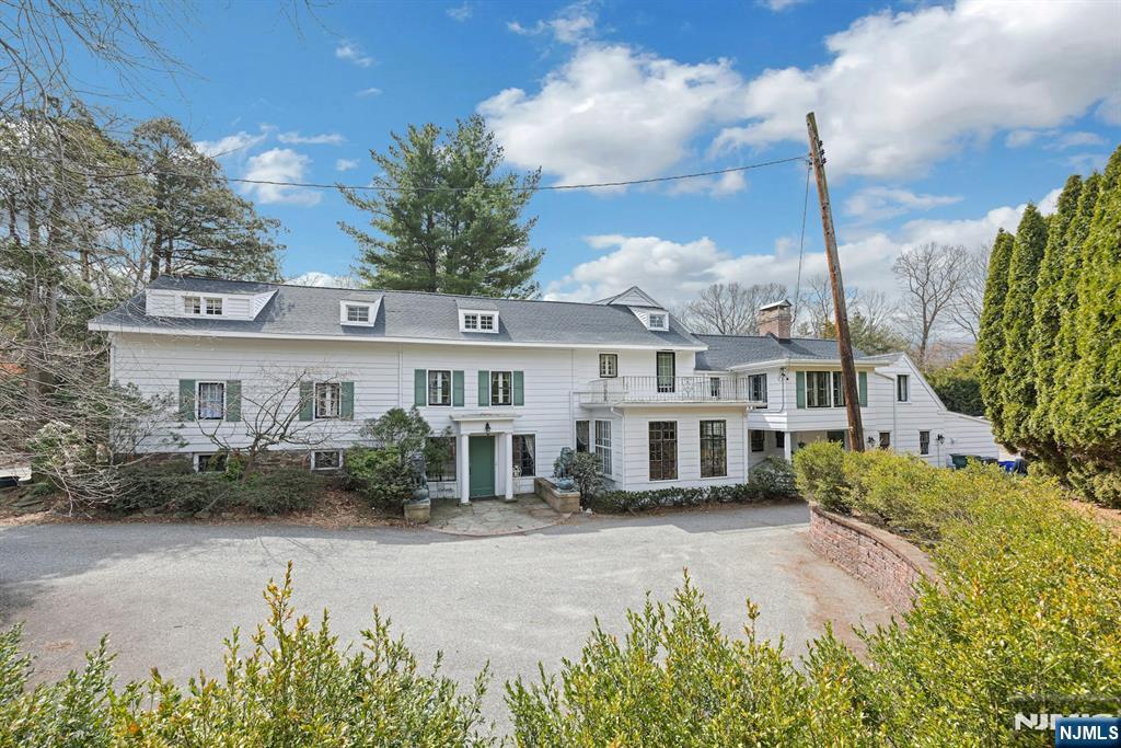 401 Wearimus Road Ho-Ho-Kus, NJ 07423 - Photo 1 of 49