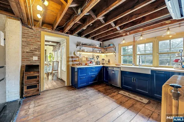 $1,299,000 | 401 Wearimus Road, Ho-Ho-Kus, NJ 07423