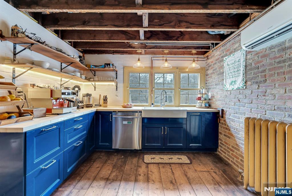 401 Wearimus Road Ho-Ho-Kus, NJ 07423 - Photo 13 of 49