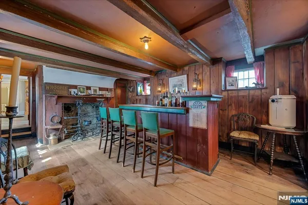 $1,299,000 | 401 Wearimus Road, Ho-Ho-Kus, NJ 07423